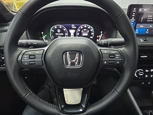 Used 2024 Honda Accord Sport image 19