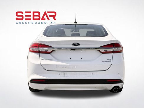 Used 2018 Ford Fusion SE w/ Equipment Group 602A FWD image 7