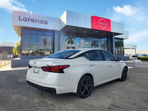 New 2025 Nissan Altima 2.5 SR image 4