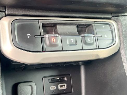 Used 2023 GMC Acadia AT4 w/ Preferred Package AWD/4WD image 16