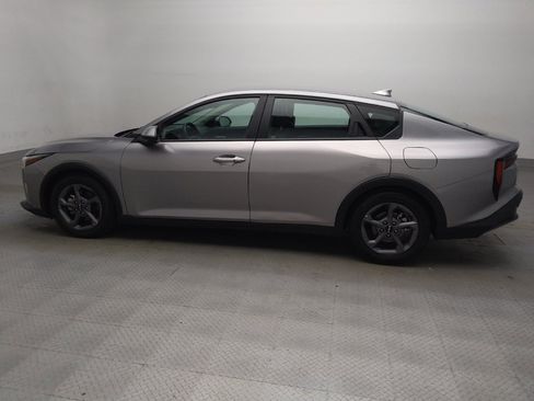 Used 2025 Kia K4 FWD image 3