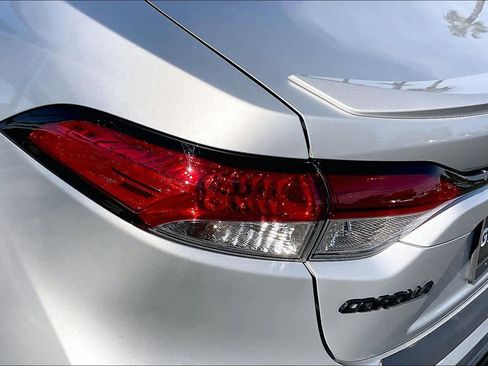 Used 2023 Toyota Corolla SE image 28