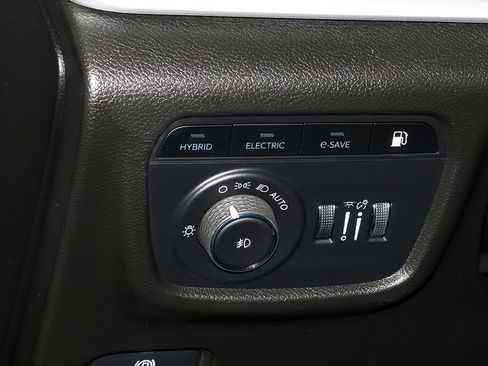 Used 2022 Jeep Grand Cherokee Limited 4xe w/ Luxury Tech Group II AWD/4WD image 27