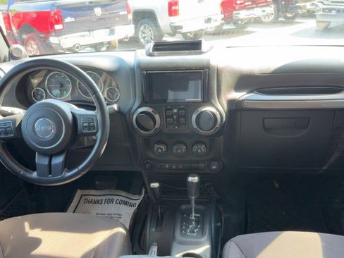 Used 2014 Jeep Wrangler Unlimited Sport w/ Quick Order Package 24S AWD/4WD image 14