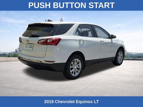 Used 2019 Chevrolet Equinox LT w/ Driver Convenience Package FWD image 5
