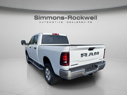Used 2026 RAM 2500 Big Horn AWD/4WD image 5