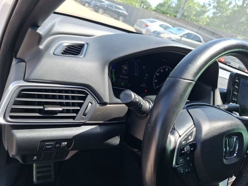 Used 2022 Honda Accord Sport image 19