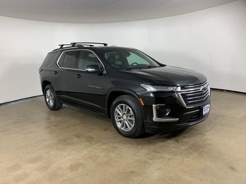 Used 2022 Chevrolet Traverse LT w/ LPO, 'HIT The Road' Package image 5