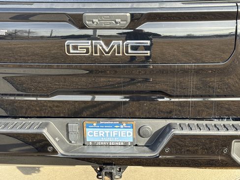 Used 2022 GMC Sierra 1500 Elevation w/ Elevation Premium Package image 13