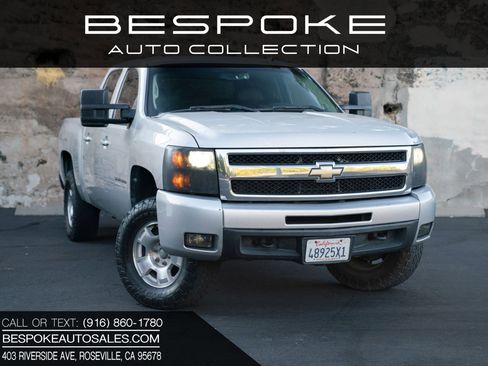 Used 2010 Chevrolet Silverado 1500 LTZ w/ Max Trailering Pack AWD/4WD image 1