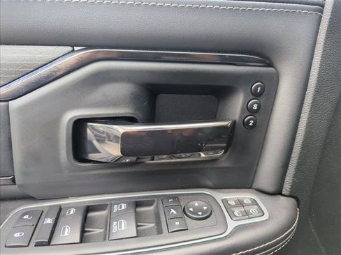 Used 2024 RAM 3500 Limited image 27