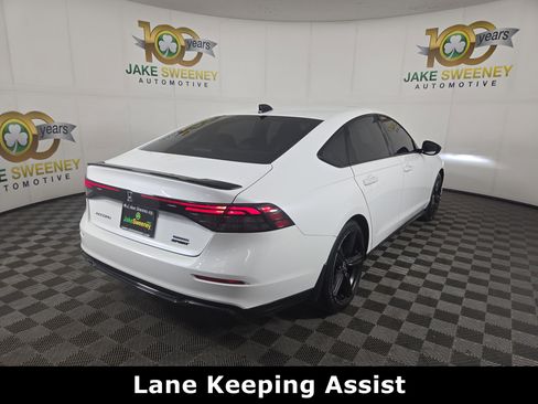 Used 2023 Honda Accord Sport image 9