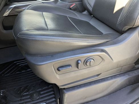 Used 2021 Chevrolet Silverado 1500 LTZ w/ LTZ Premium Package image 13