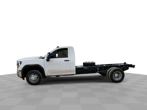 New 2026 GMC Sierra 3500 Pro w/ Convenience Package image 5