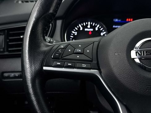 Used 2021 Nissan Rogue Sport SV FWD image 31