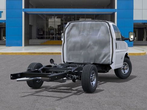 New 2025 Chevrolet Express 3500 Work Van w/ Power Convenience Package image 4