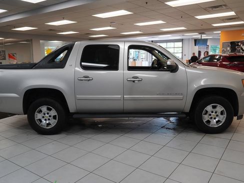 Used 2008 Chevrolet Avalanche LT RWD image 12