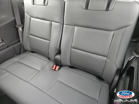 New 2026 Ford Explorer Active w/ Active Comfort Package image 8