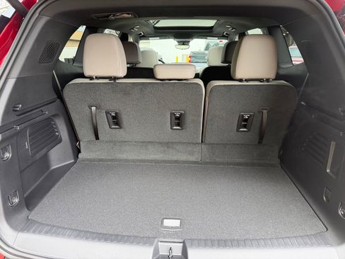 New 2026 GMC Acadia Elevation w/ Elevation Premium Package AWD/4WD image 37