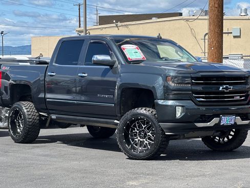 Used 2017 Chevrolet Silverado 1500 LTZ Z71 w/ LTZ Plus Package AWD/4WD image 2