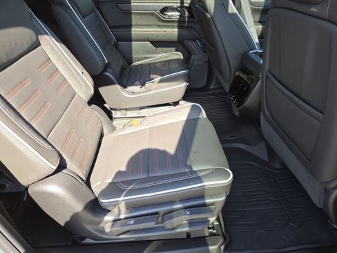 New 2026 GMC Yukon XL AT4 Ultimate w/ LPO, Illumination Package image 28