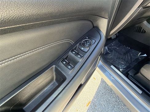 Used 2024 Ford Edge Titanium image 13