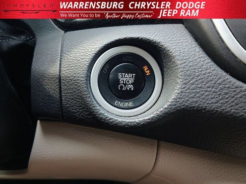 Used 2015 Chrysler 200 C w/ Navigation & Sound Group I FWD image 25