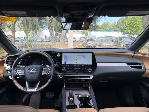 Used 2026 Lexus RX 350 Premium w/ Accessory Package (Z1) FWD image 33