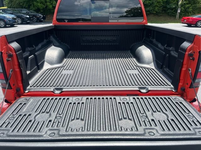 Used 2025 Nissan Frontier PRO-4X w/ Interior Protection Package AWD/4WD image 8