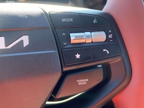New 2026 Kia Sportage SX AWD/4WD image 16