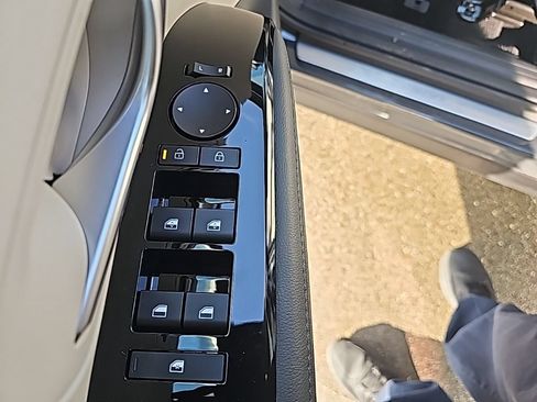 New 2026 Hyundai Tucson Limited AWD/4WD image 13