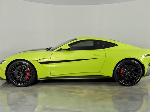 Used 2023 Aston Martin V8 Vantage Coupe RWD image 7