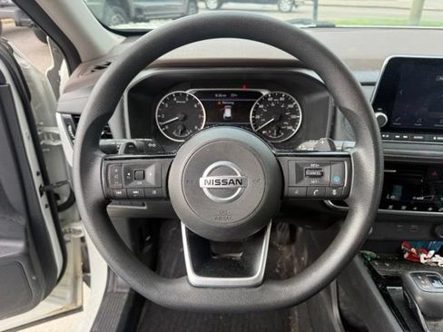 Used 2021 Nissan Rogue SV AWD/4WD image 18