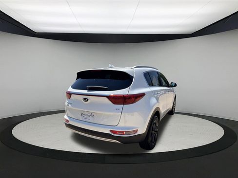 Used 2019 Kia Sportage EX w/ EX Sport Appearance Package AWD/4WD image 7