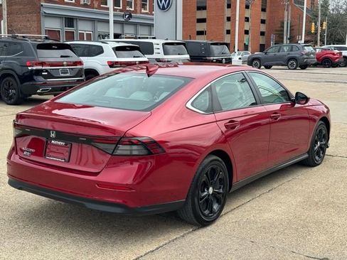 Used 2023 Honda Accord LX image 5