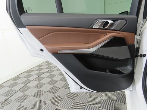 New 2026 BMW X5 sDrive40i image 25