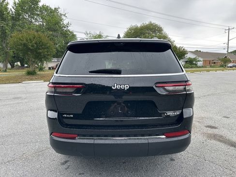 Used 2025 Jeep Grand Cherokee L Limited w/ Luxury Tech Group II AWD/4WD image 6