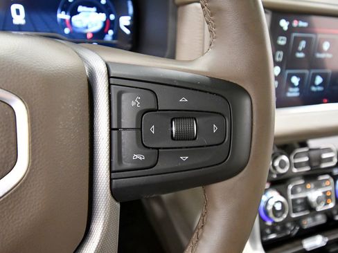 Used 2024 GMC Yukon Denali AWD/4WD image 22