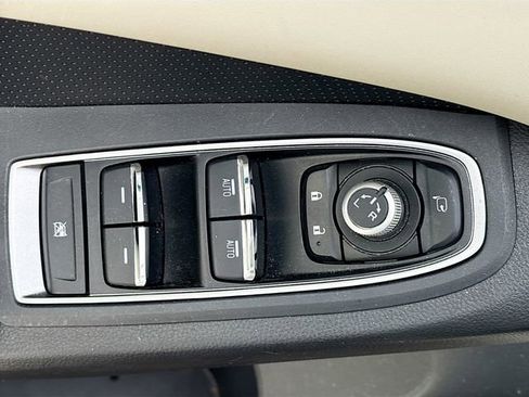 Certified 2023 Subaru Ascent Limited w/ Technology Package image 11