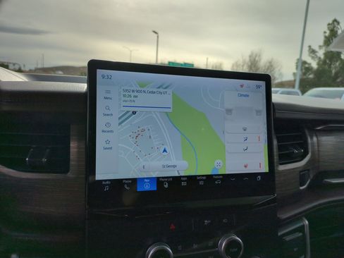 Used 2022 Ford Expedition Max Limited image 24