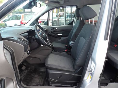 Used 2019 Ford Transit Connect XLT FWD image 8