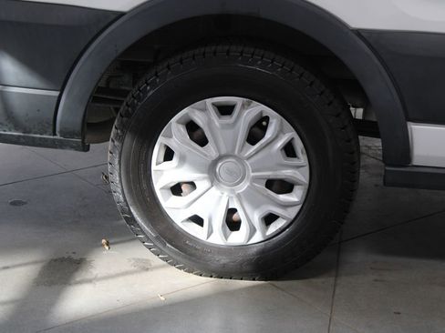 Used 2017 Ford Transit 350 XLT image 13