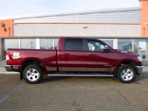 Used 2021 RAM 1500 Big Horn image 5