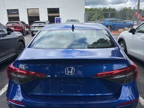 Used 2023 Honda Civic LX image 5
