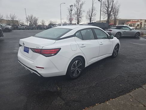 Used 2023 Nissan Sentra SV FWD image 5