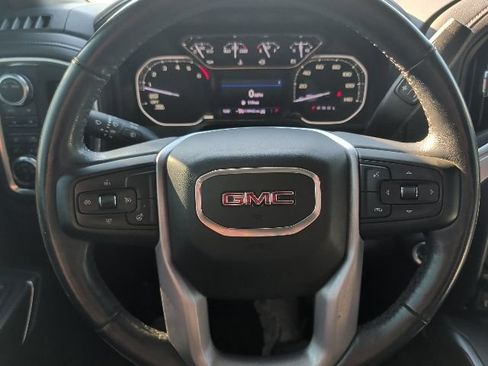 Used 2021 GMC Sierra 1500 SLT w/ SLT Premium Package AWD/4WD image 19