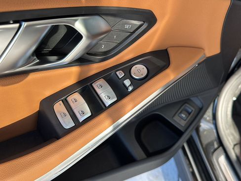 Certified 2025 BMW 330i Sedan w/ Premium Package image 28