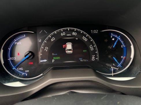 Used 2020 Toyota RAV4 XSE image 16