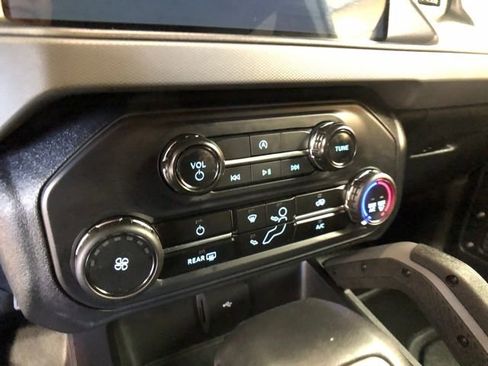 Used 2024 Ford Bronco Big Bend image 17