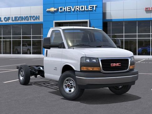 New 2025 GMC Savana 3500 w/ Power Convenience Package image 7